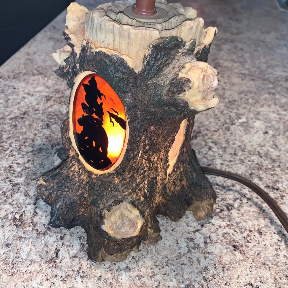 Vintage Rustic Double lighted outdoor mountain bear lamp
